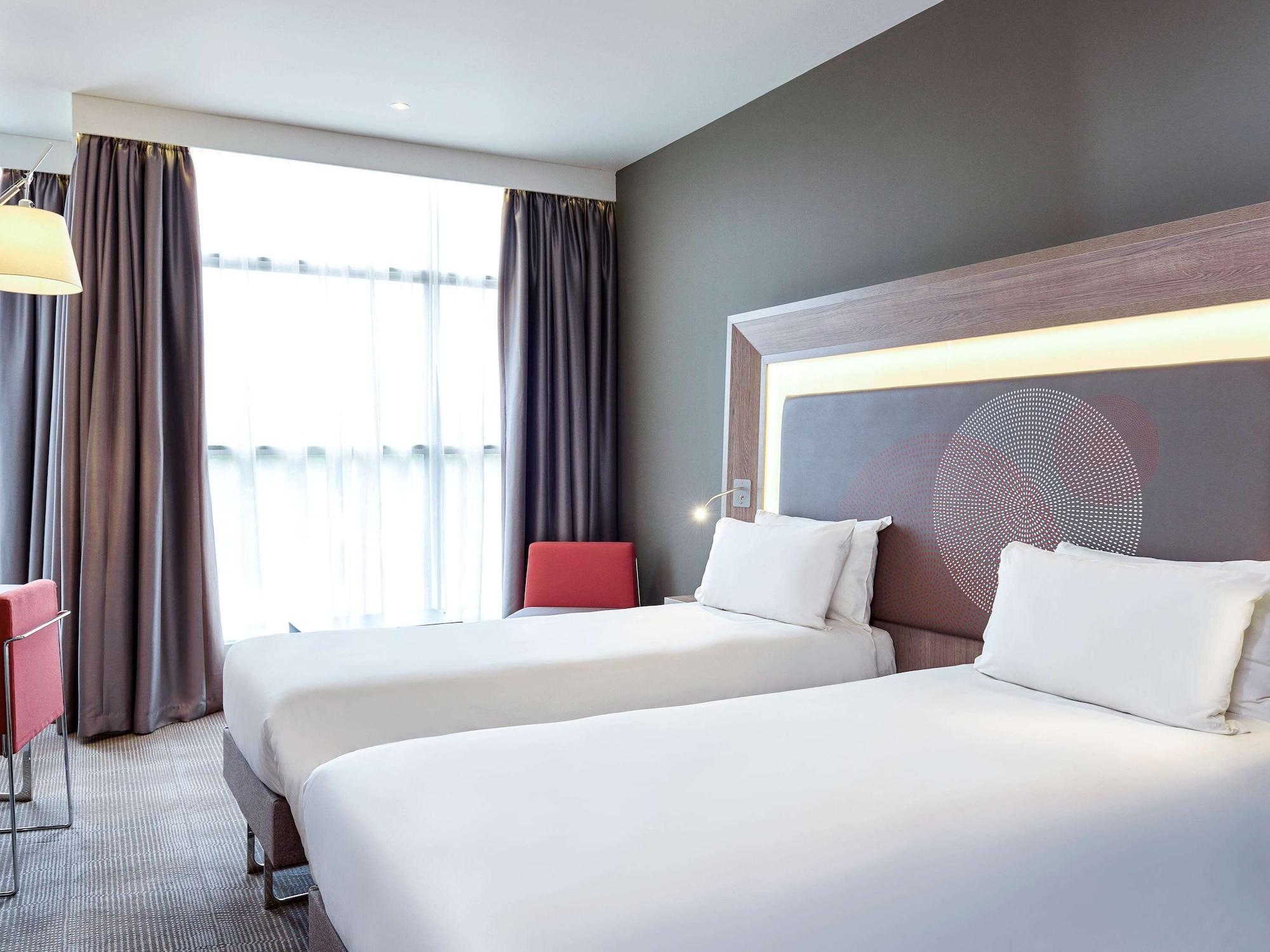 Novotel London Heathrow Airport T1 T2 And T3 Hayes  Eksteriør billede